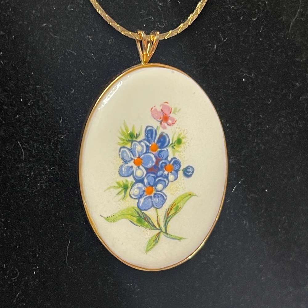 Vintage porcelain forget me not necklace earrings set blue flowers gold chain - Picture 2 of 11